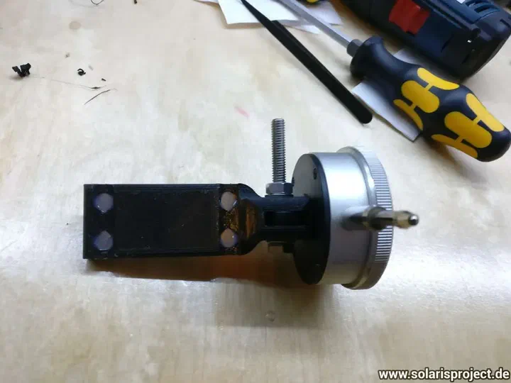 Dial indicator reading during bed leveling