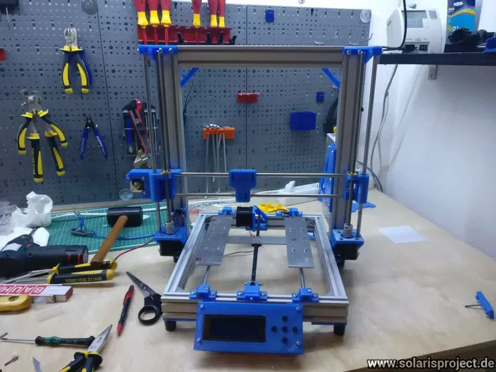 AM8 aluminium frame detail